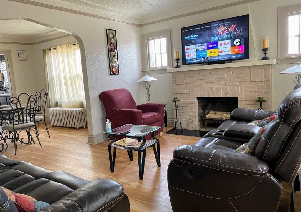 Photo of Bedroom in Waukegan