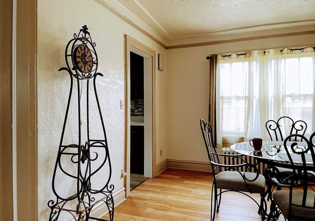 Photo of Livingroom in Waukegan
