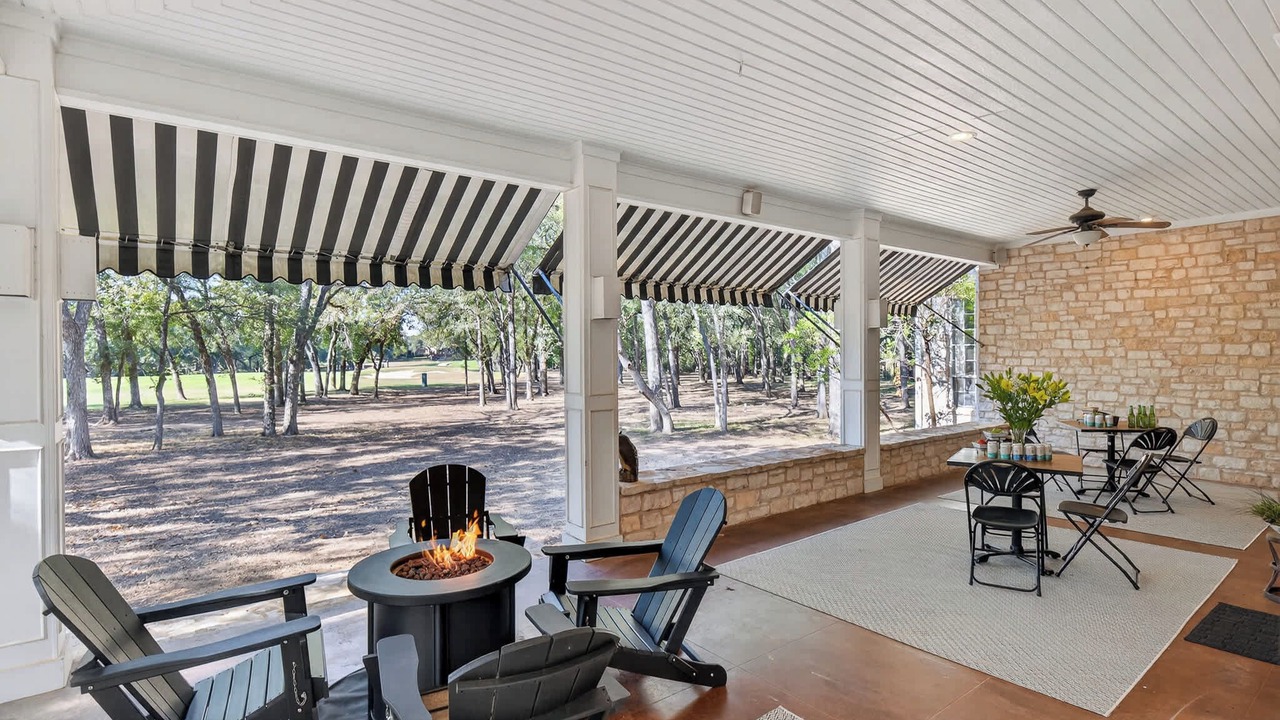 Photo of Outdoor in Horseshoe Bay West