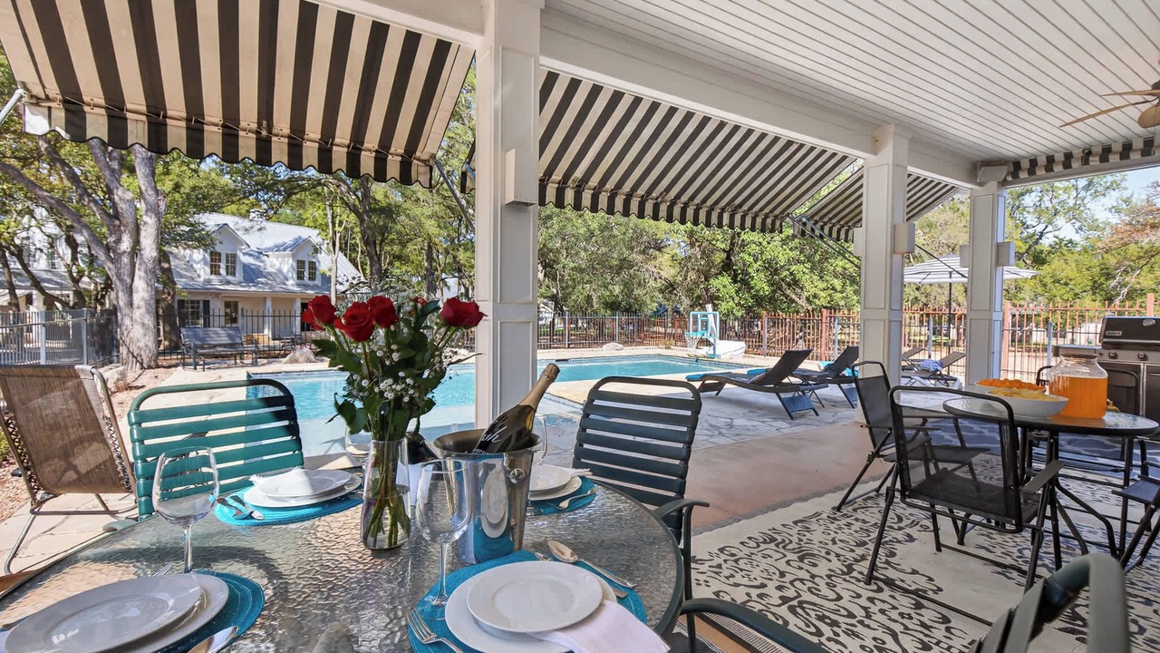Photo of Outdoor in Horseshoe Bay West