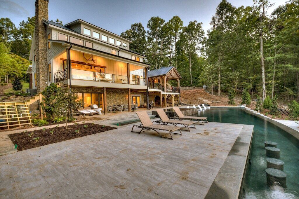 Photo of Outdoor in Morganton