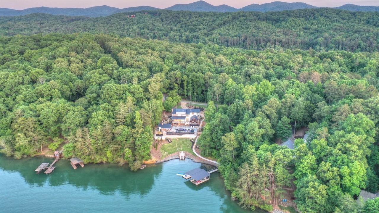 Photo of Outdoor in Morganton