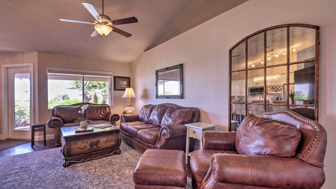 Photo of Livingroom in Townsite