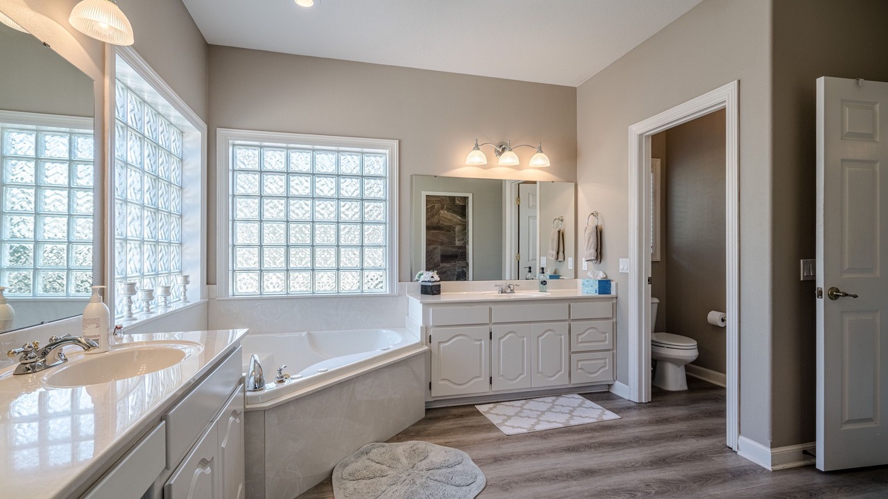 Photo of Bathroom in Hot Springs Village