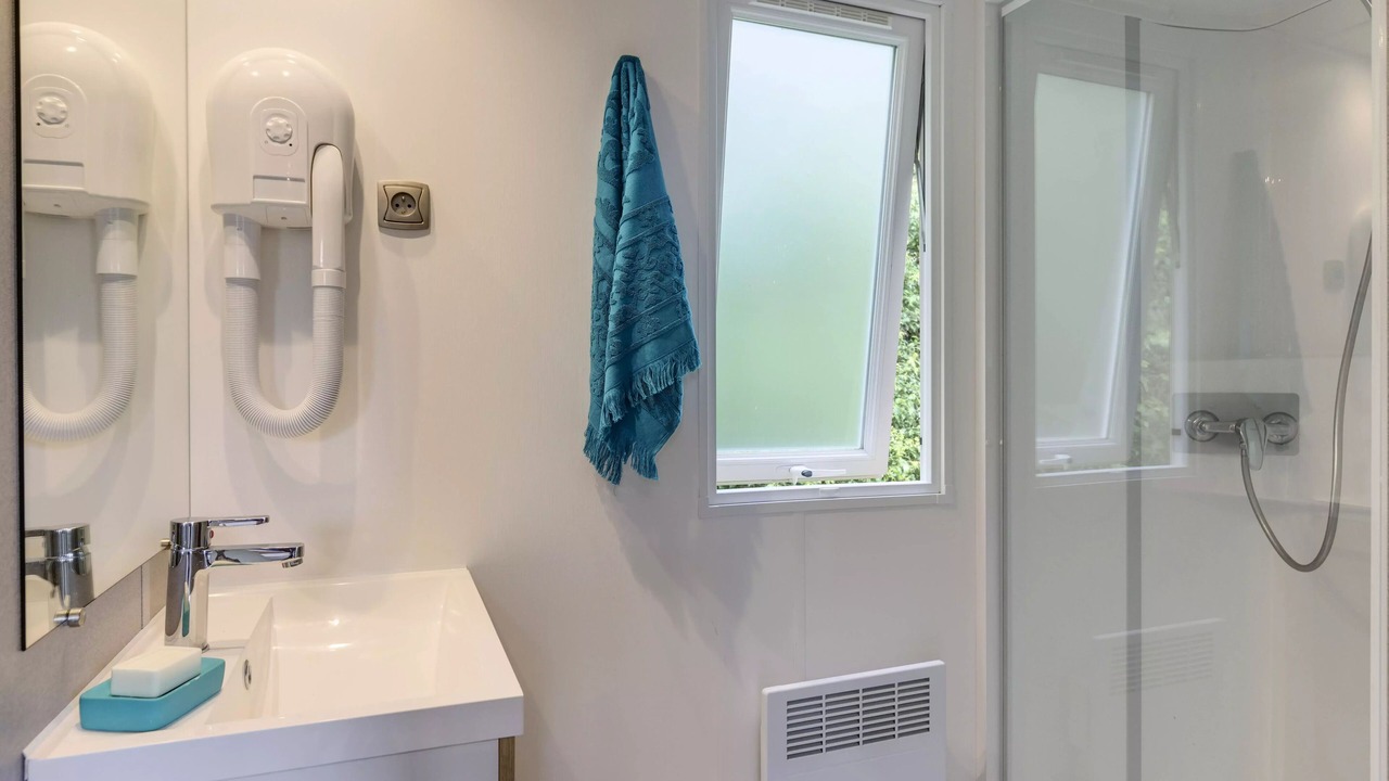 Photo of Bathroom in Saint-Julien-des-Landes