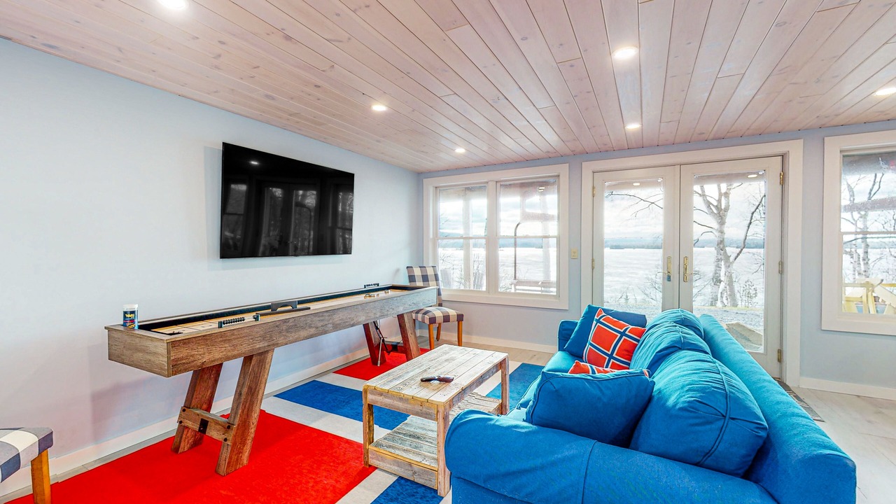 Photo of Livingroom in Greenville Junction