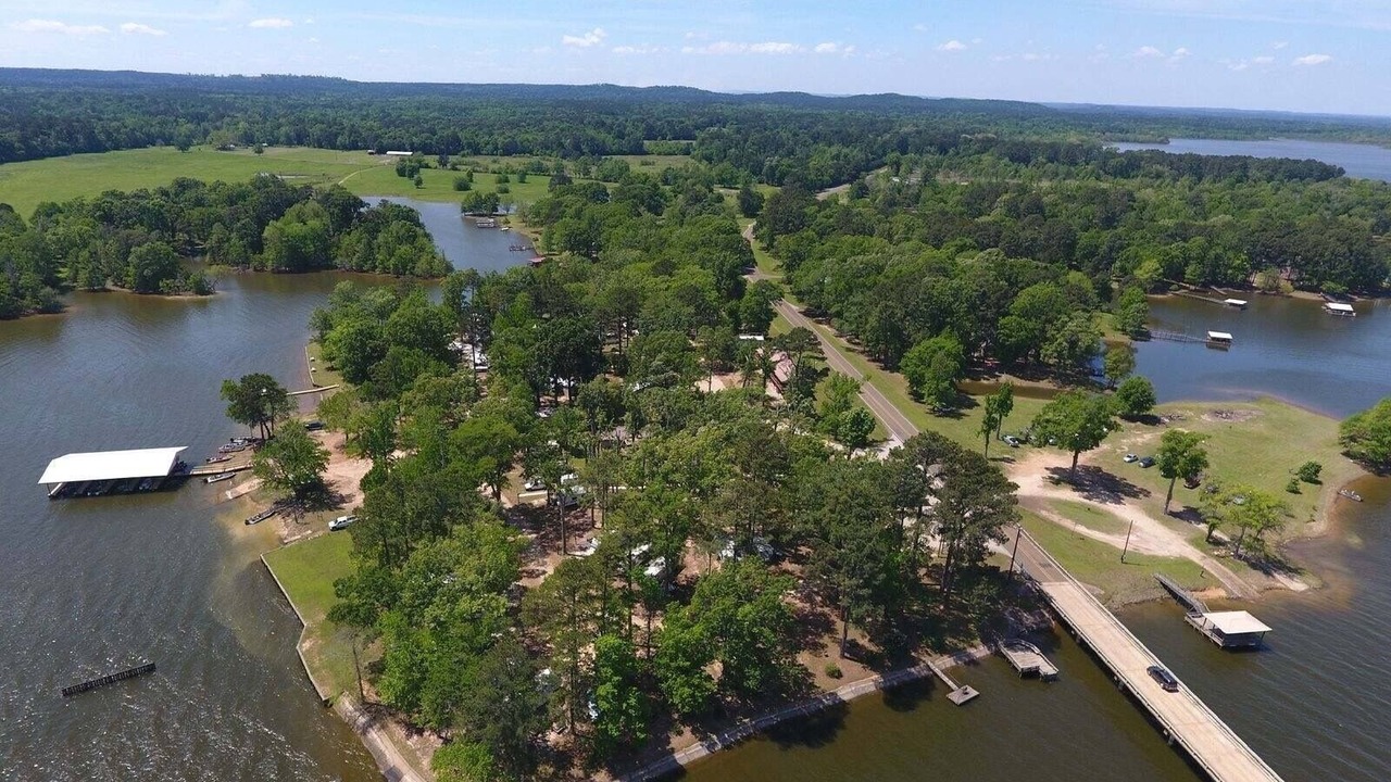 Photo of Outdoor in Milam
