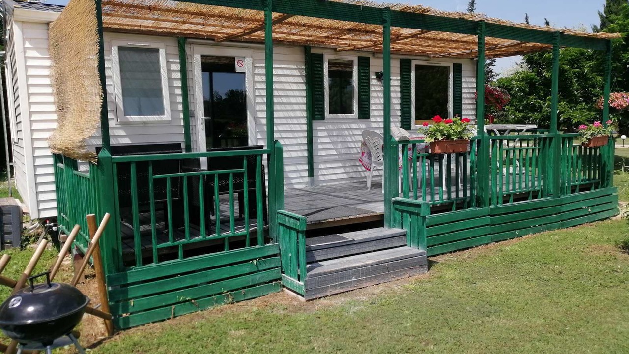 Photo of Patio Balcony in Tarascon