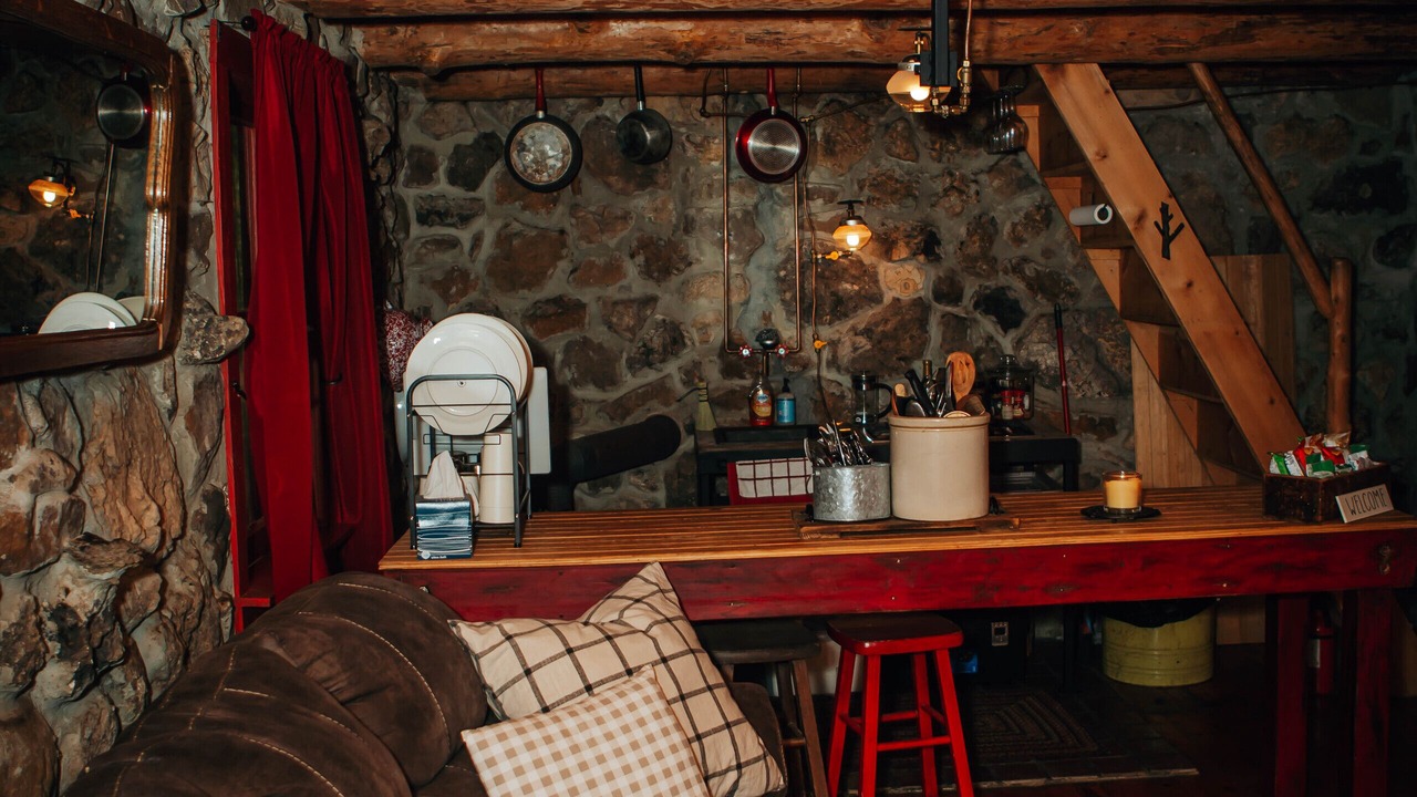 Photo of Livingroom in Yukon