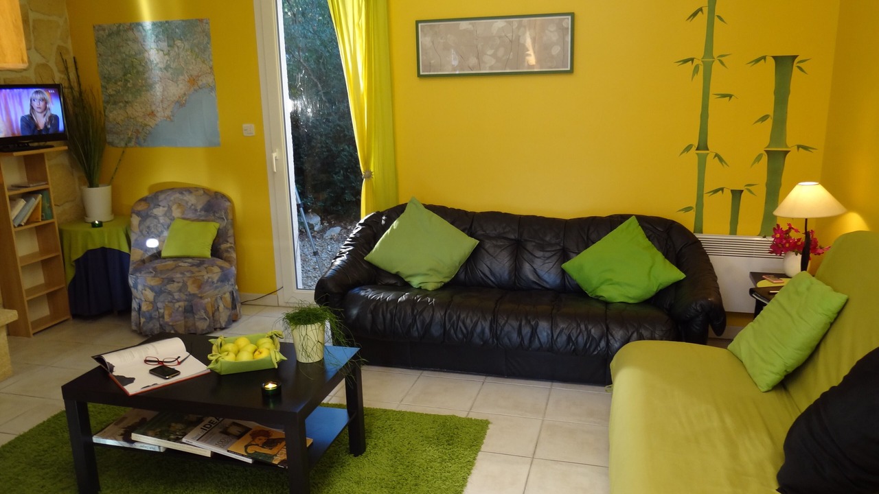 Photo of Livingroom in Notre-Dame-de-Londres