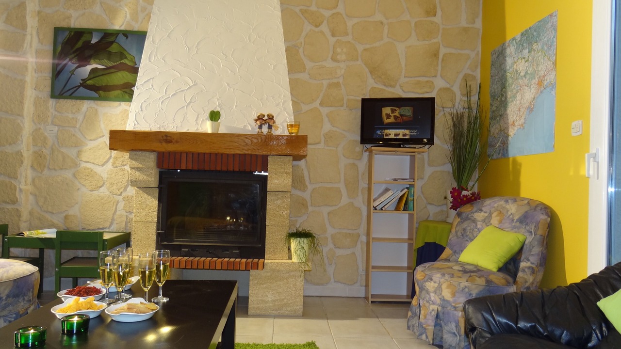 Photo of Livingroom in Notre-Dame-de-Londres