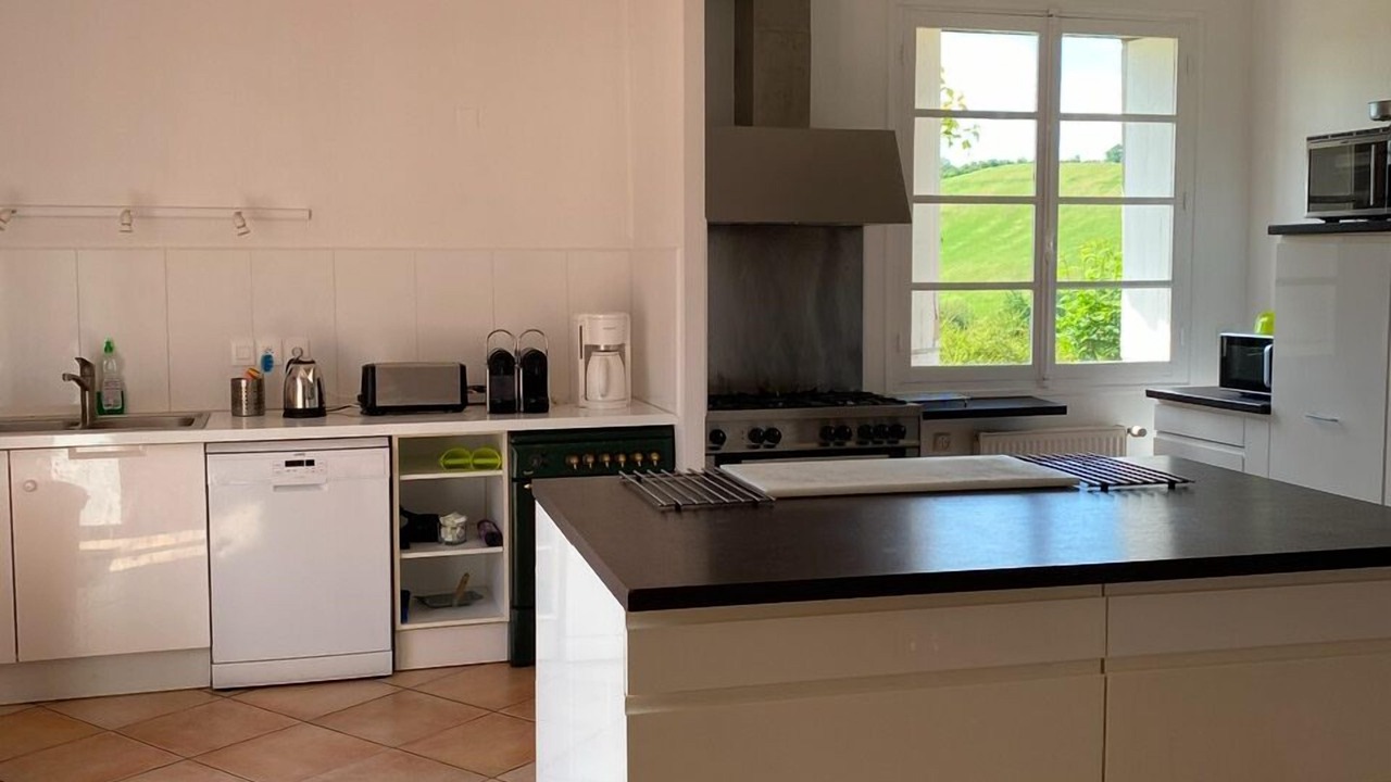 Photo of Kitchen in Sainte-Foy-d'Aigrefeuille