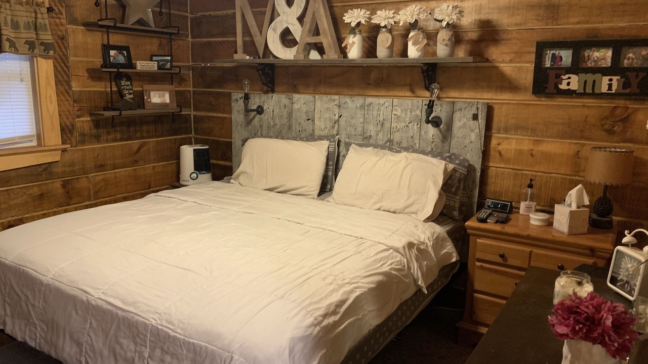 Photo of Bedroom in Rumney