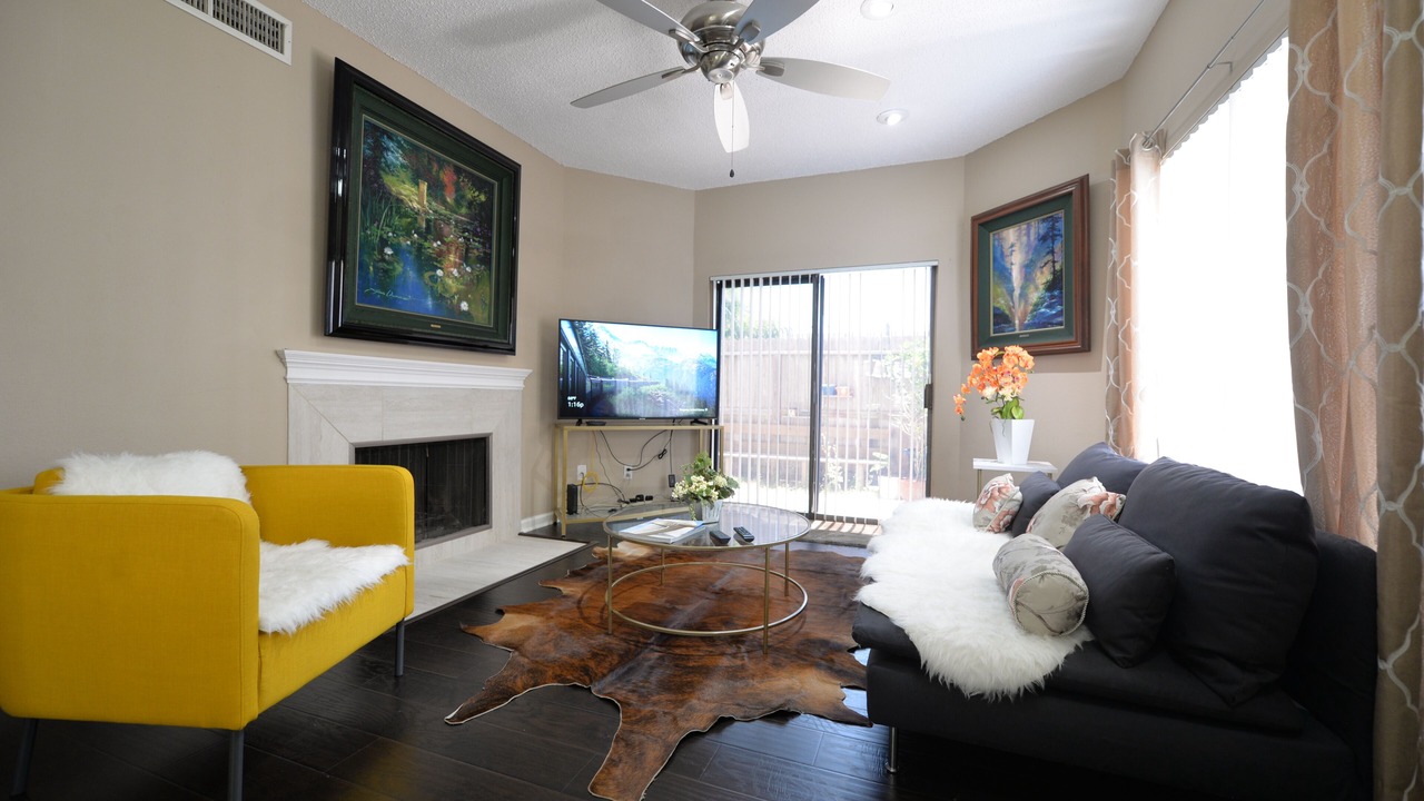 Photo of Livingroom in Westchase