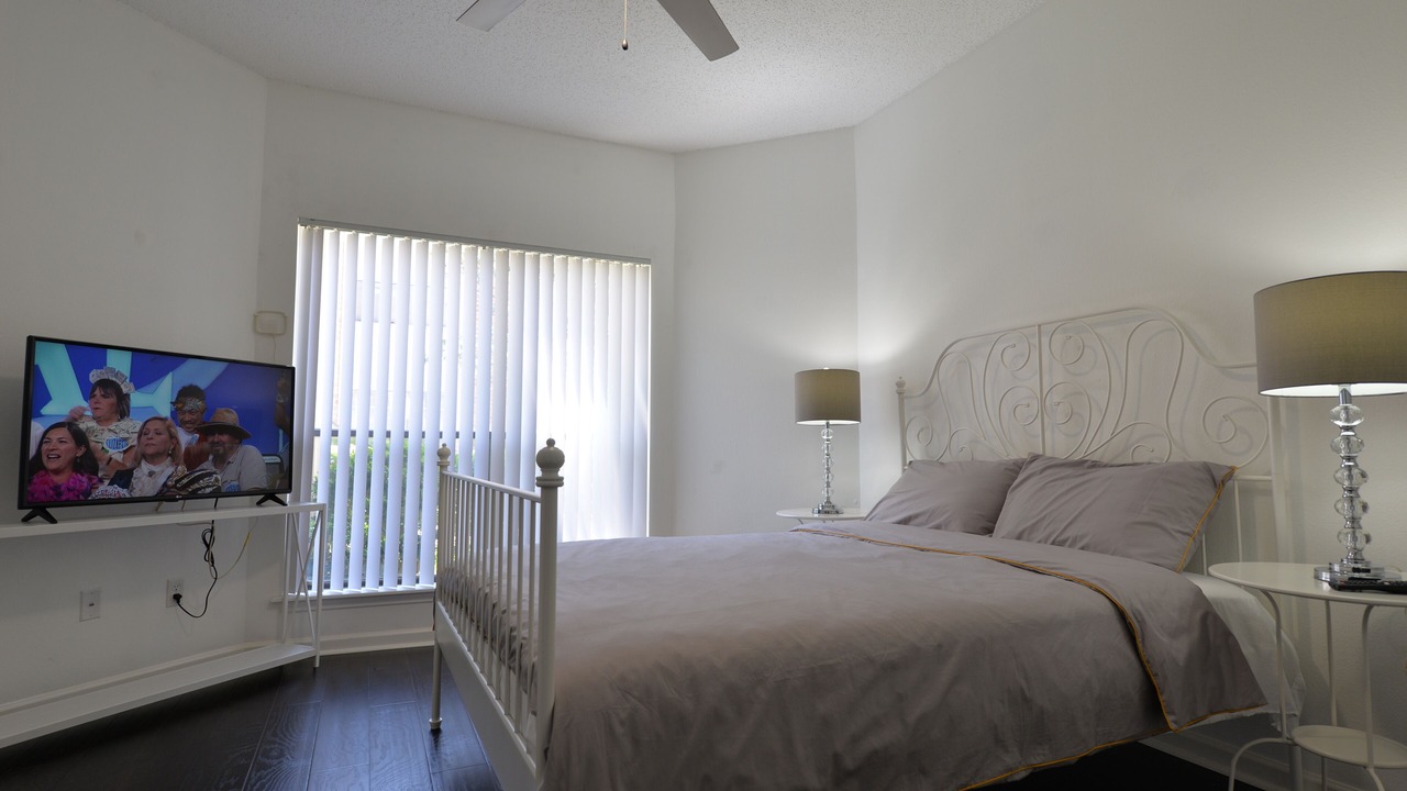 Photo of Bedroom in Westchase
