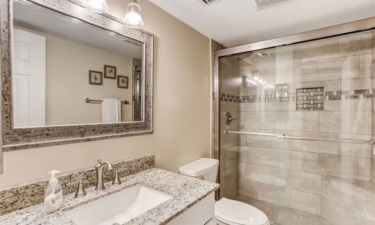 Photo of Bathroom in Fernandina Beach