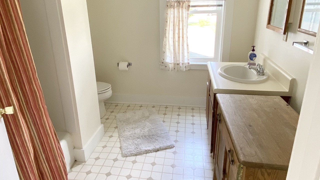 Photo of Bathroom in Hebron