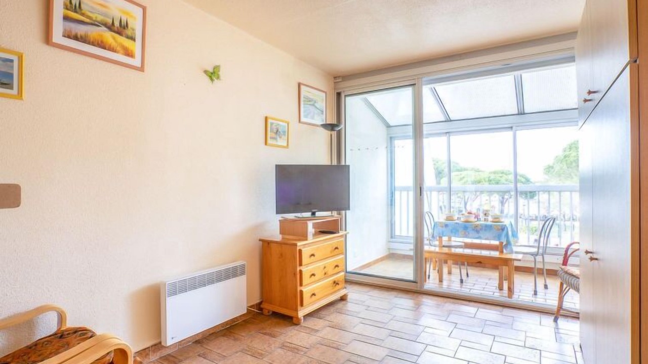 Photo of Livingroom in Le Grau-Du-Roi