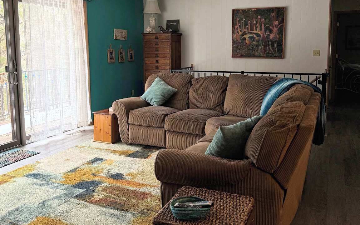 Photo of Livingroom in Arbor Vitae