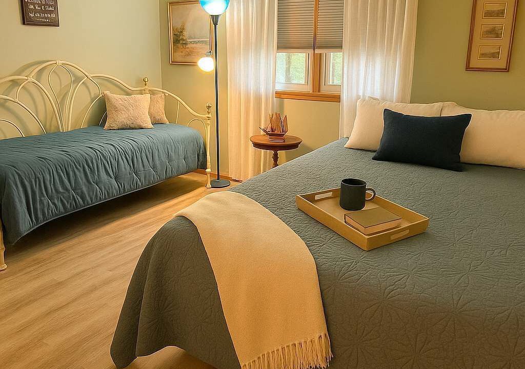 Photo of Bedroom in Arbor Vitae