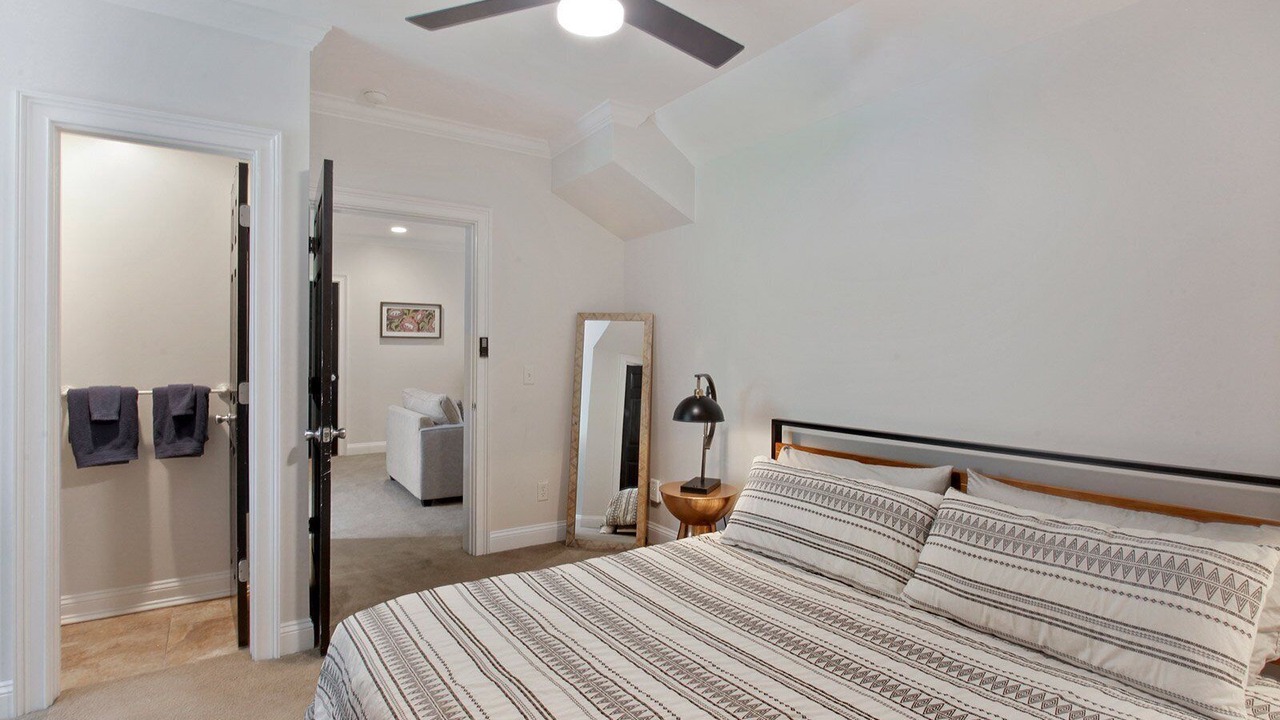 Photo of Bedroom in Thunderbolt
