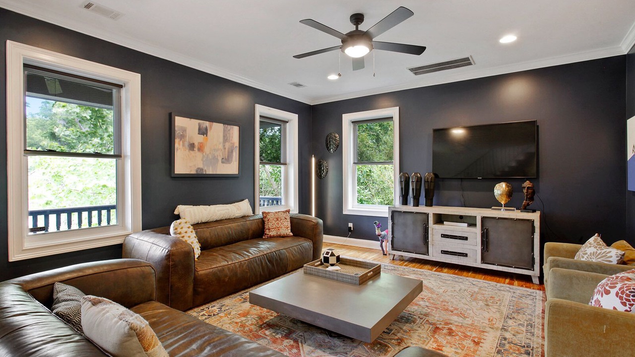 Photo of Livingroom in Thunderbolt
