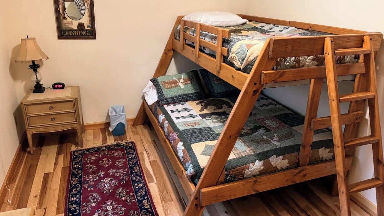 Photo of Bedroom in Arbor Vitae