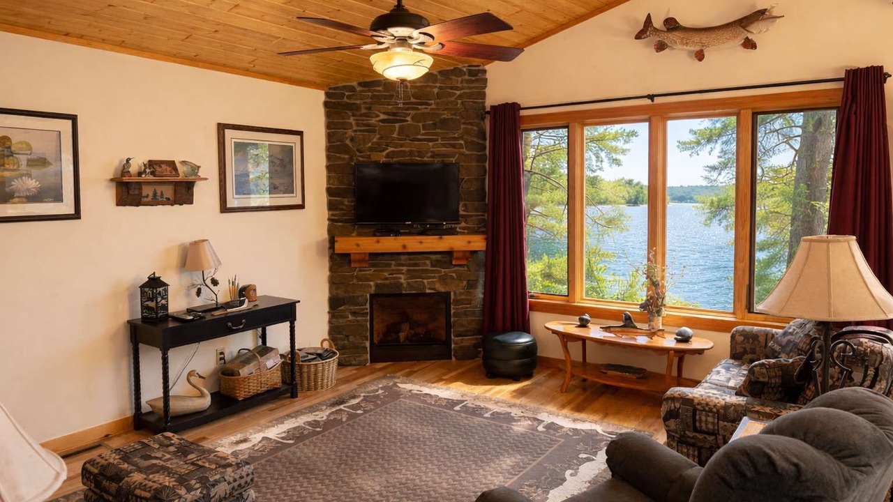 Photo of Livingroom in Arbor Vitae