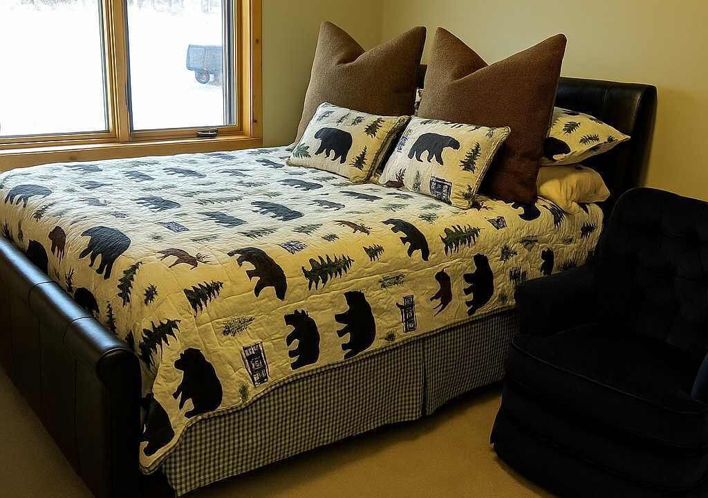Photo of Bedroom in Minocqua