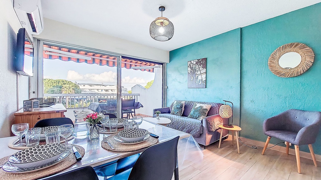 Photo of Livingroom in Le Grau-Du-Roi