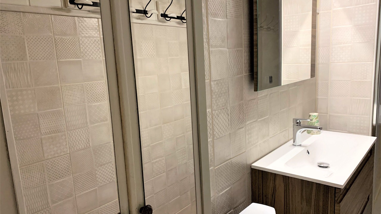 Photo of Bathroom in Forges-les-Eaux