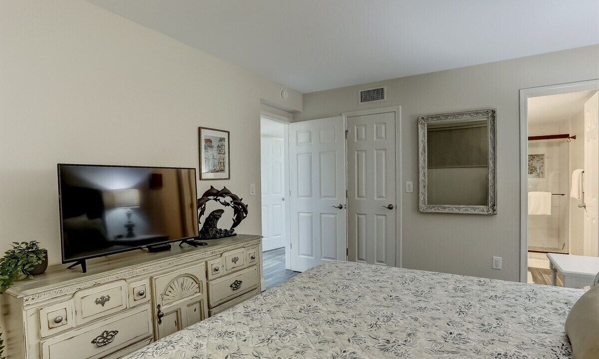 Photo of Bathroom in Fernandina Beach