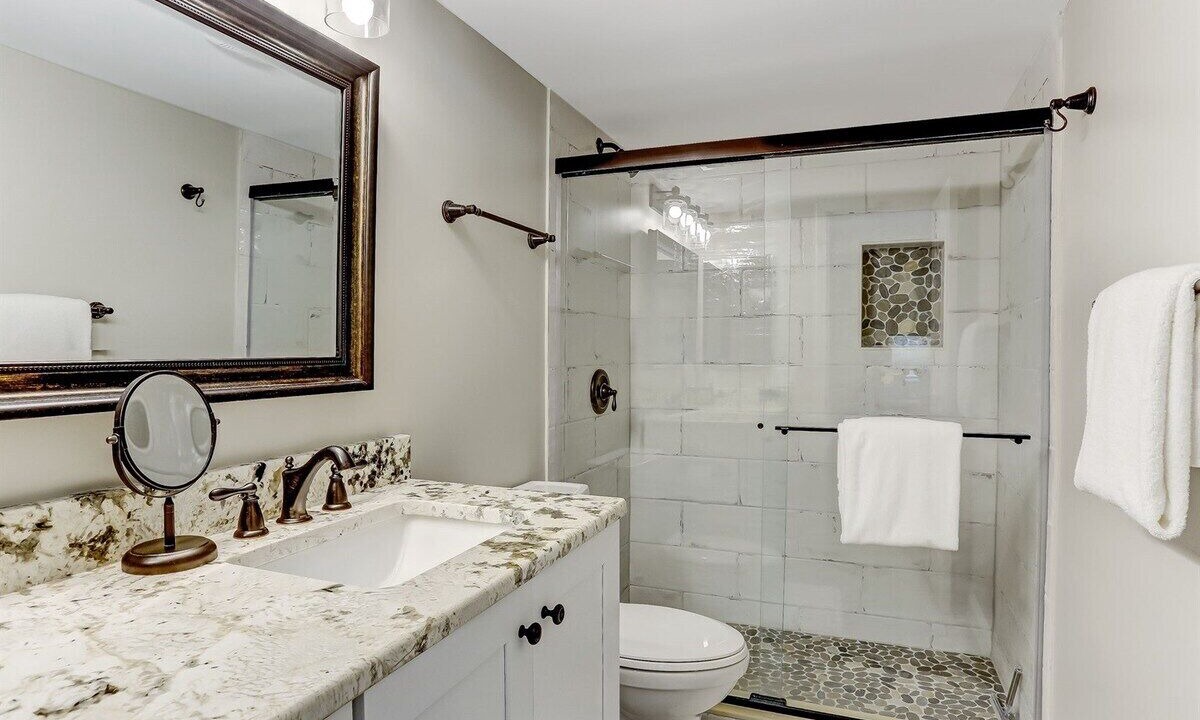 Photo of Bathroom in Fernandina Beach