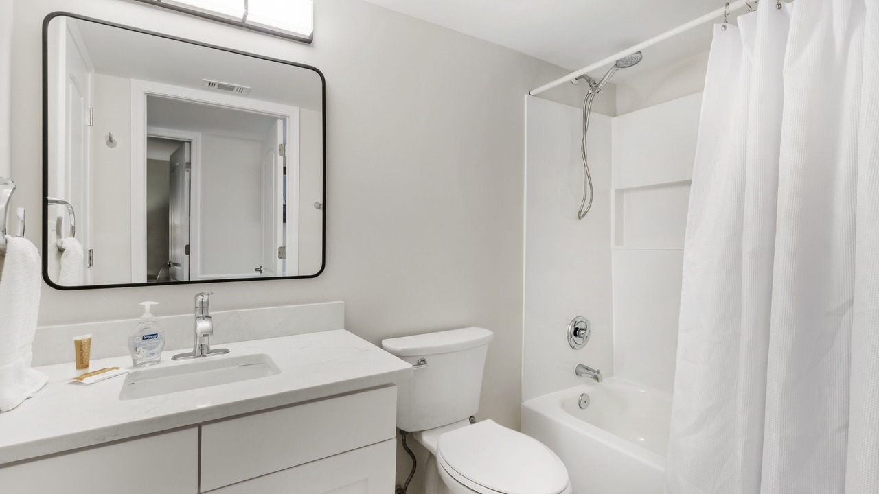 Photo of Bathroom in Fernandina Beach