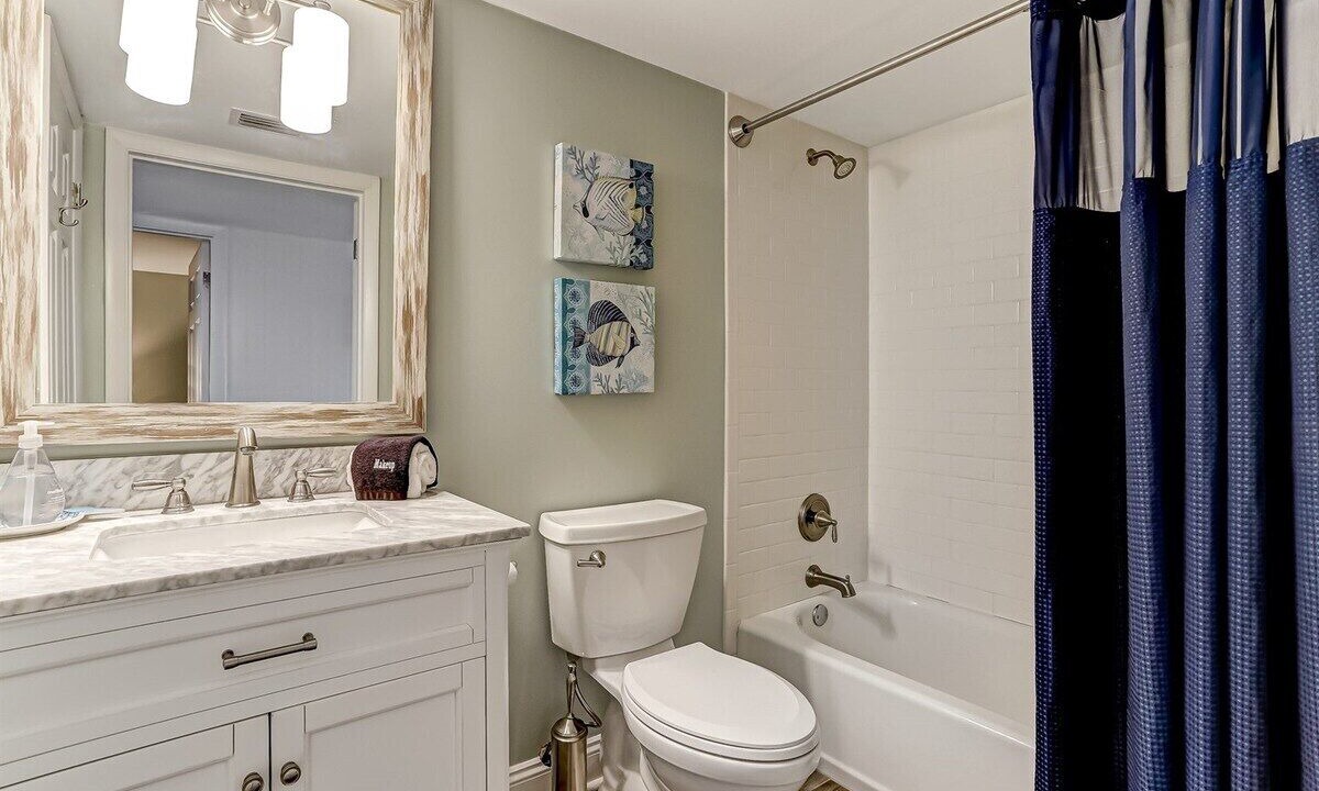 Photo of Bathroom in Fernandina Beach