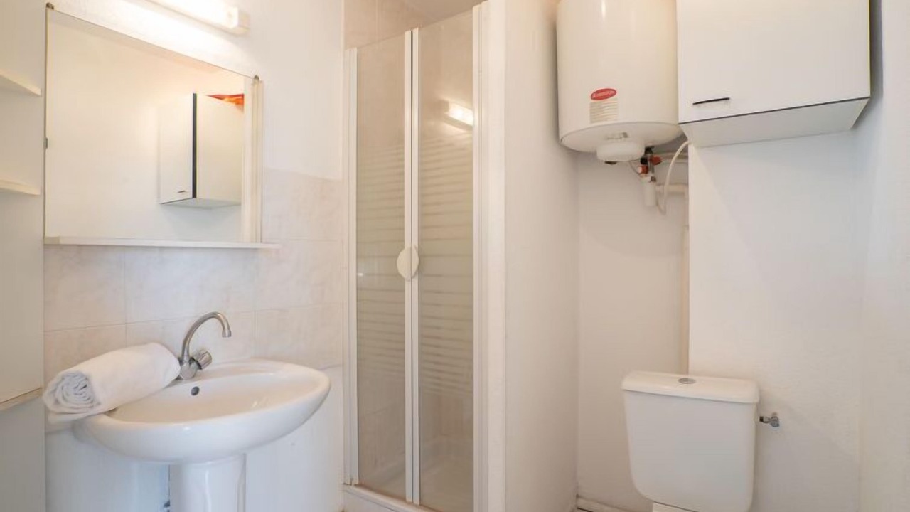 Photo of Bathroom in Le Grau-Du-Roi