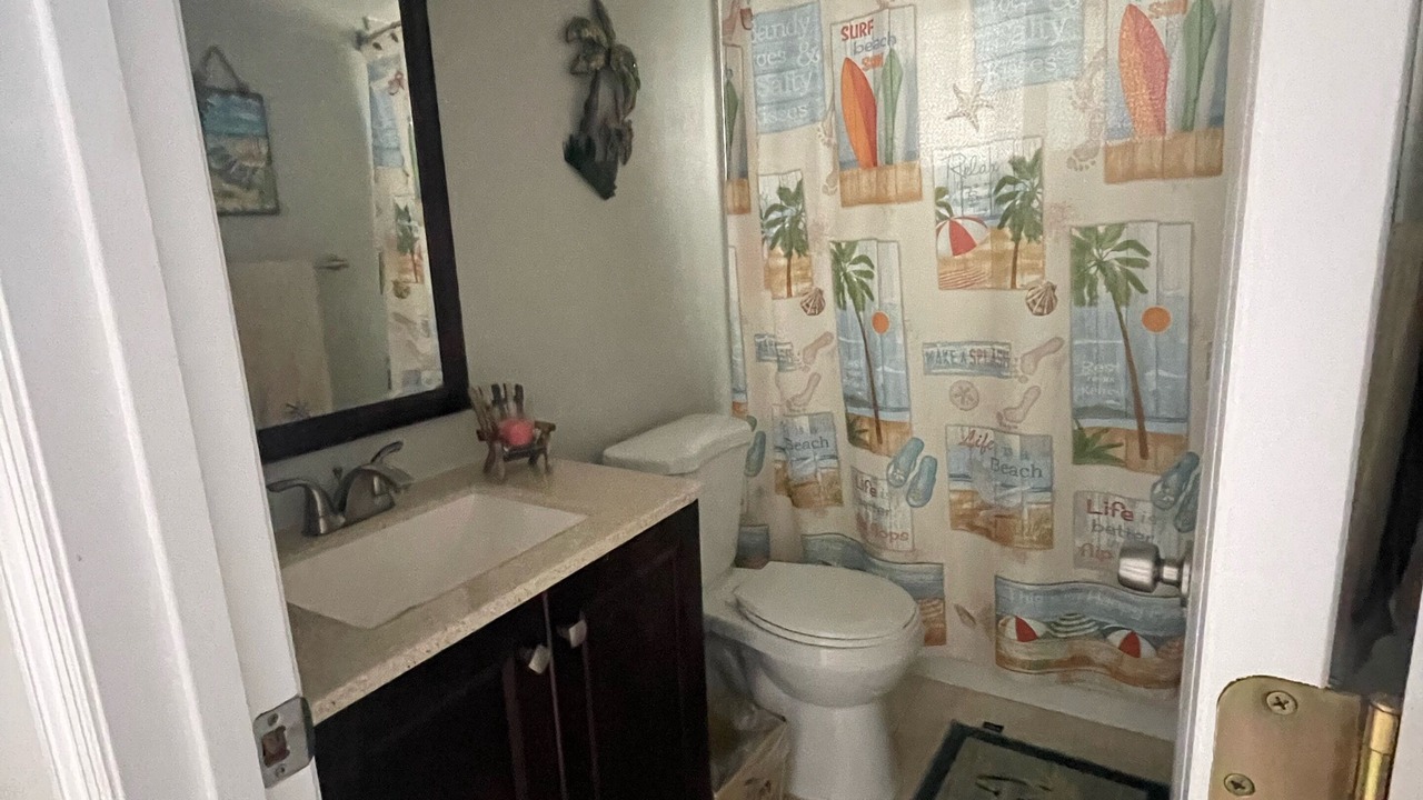Photo of Bathroom in Largo Gardens