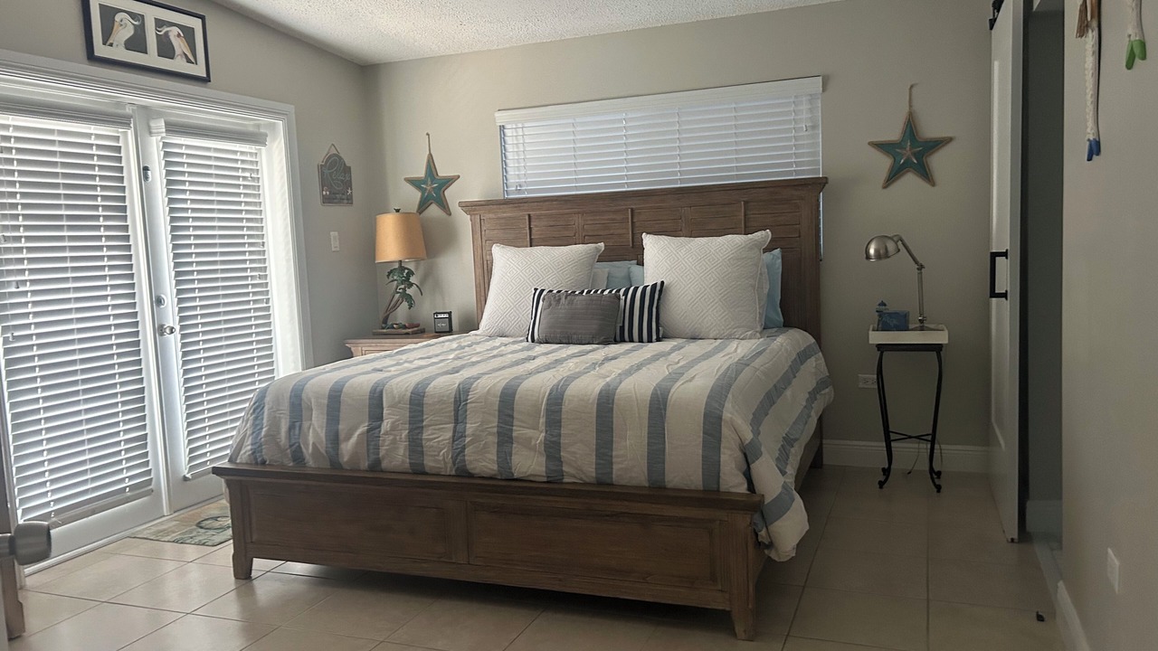 Photo of Bedroom in Largo Gardens