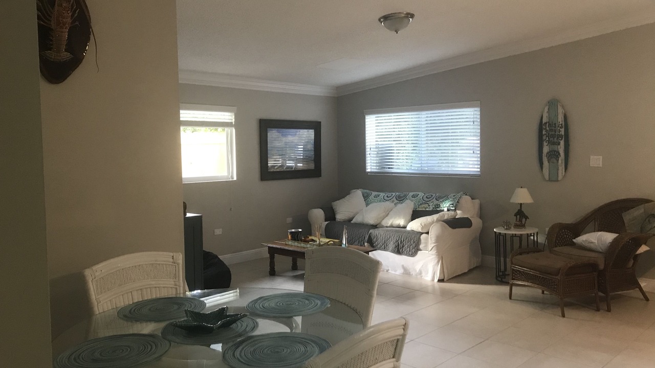Photo of Livingroom in Largo Gardens