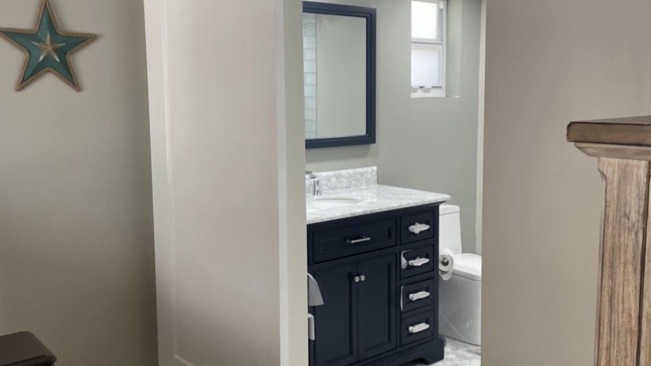 Photo of Bathroom in Largo Gardens