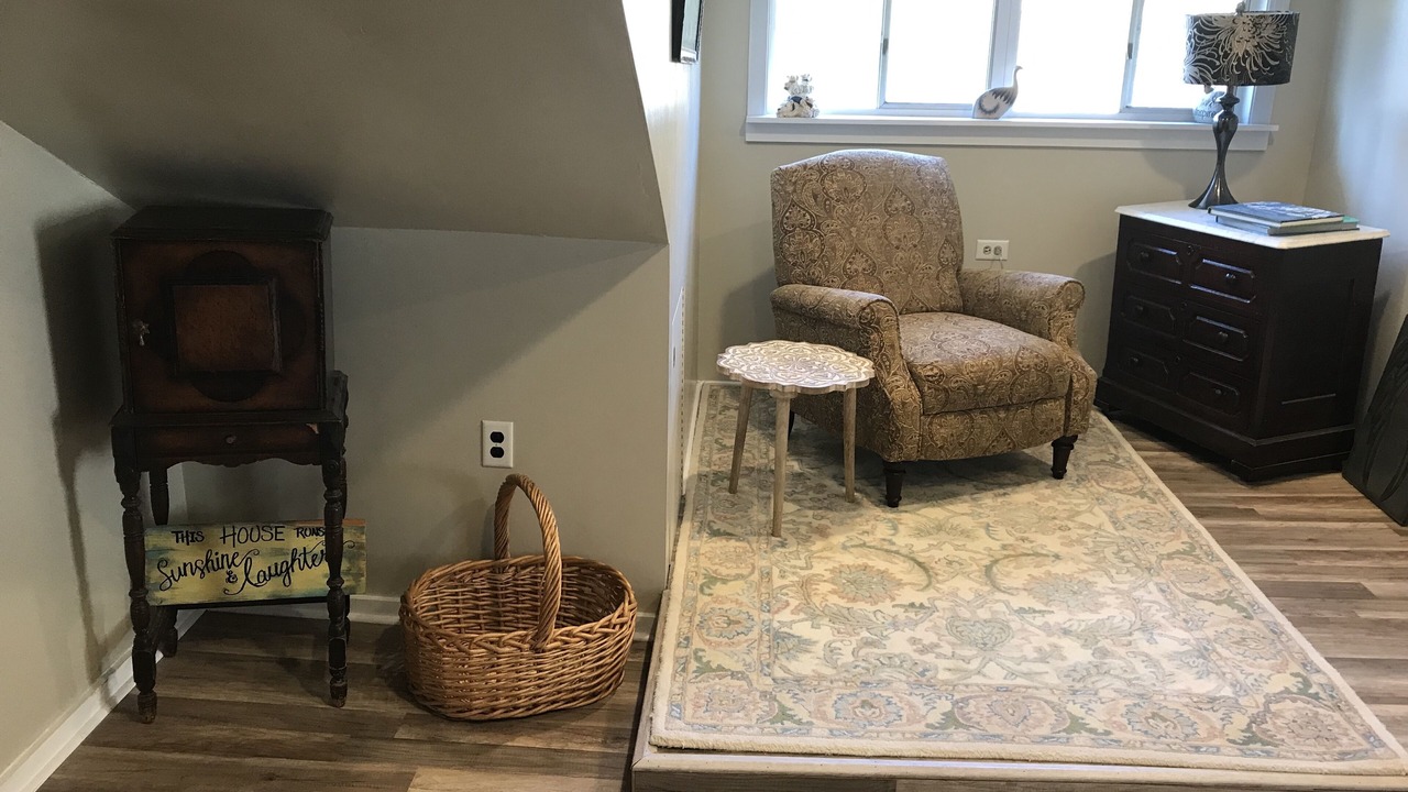 Photo of Livingroom in Marshall-Shadeland