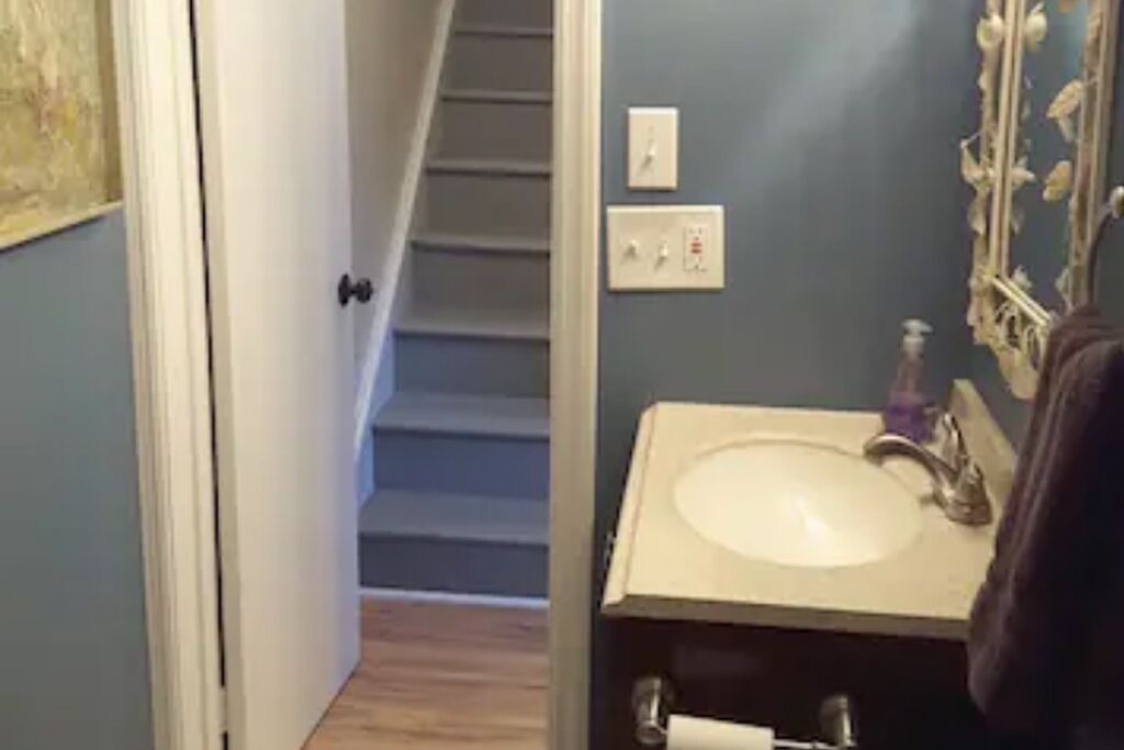 Photo of Bathroom in Marshall-Shadeland