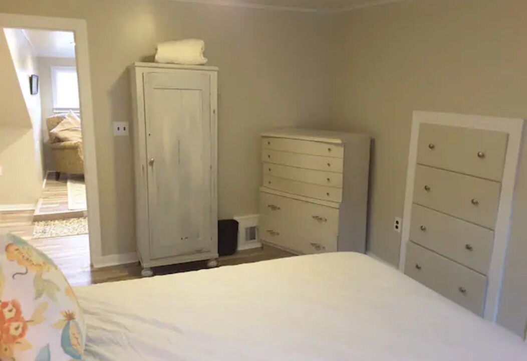 Photo of Bedroom in Marshall-Shadeland