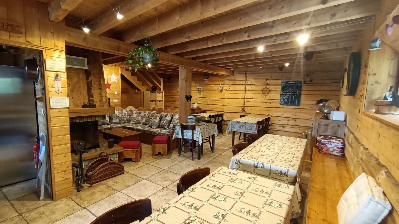 Photo of Others in Giron