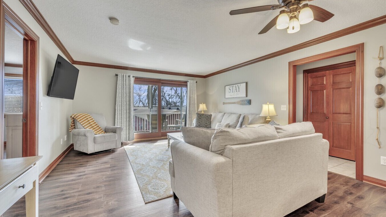 Photo of Livingroom in Arnolds Park