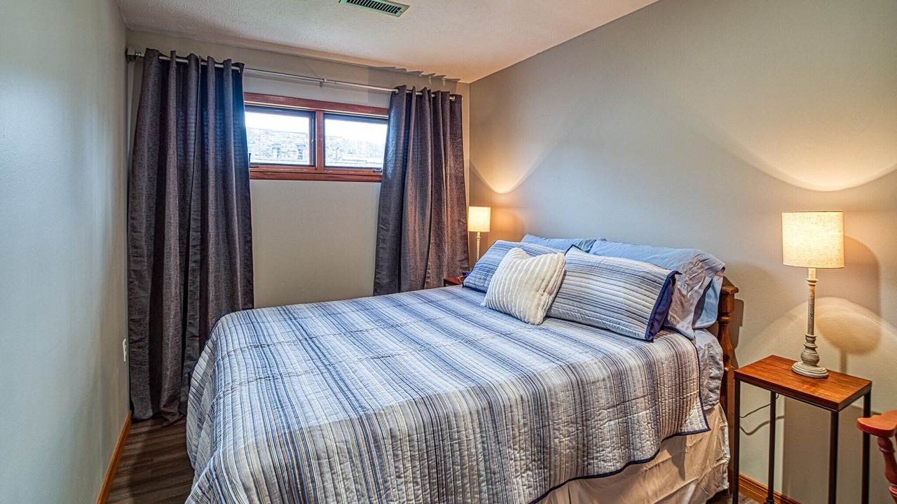 Photo of Bedroom in Jasper
