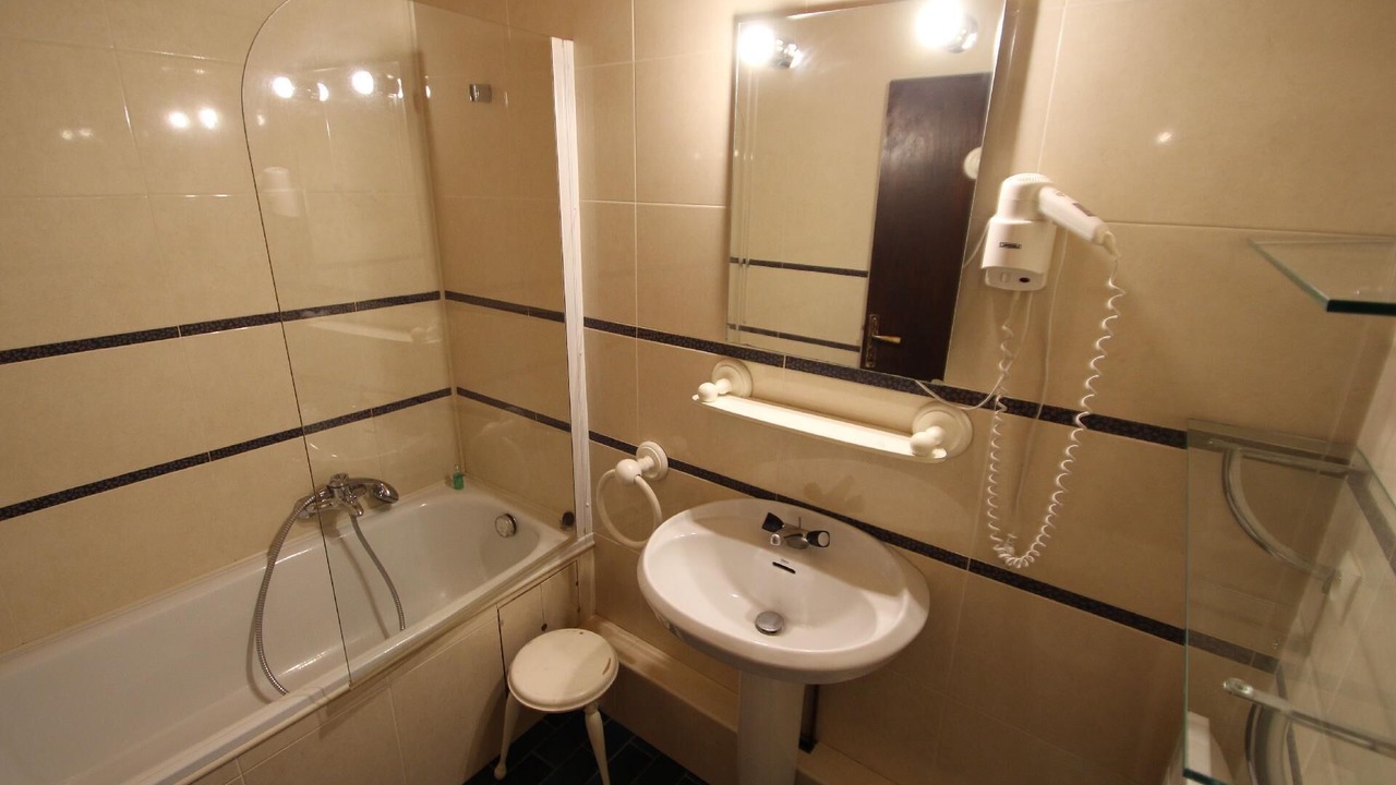 Photo of Bathroom in Le Tech