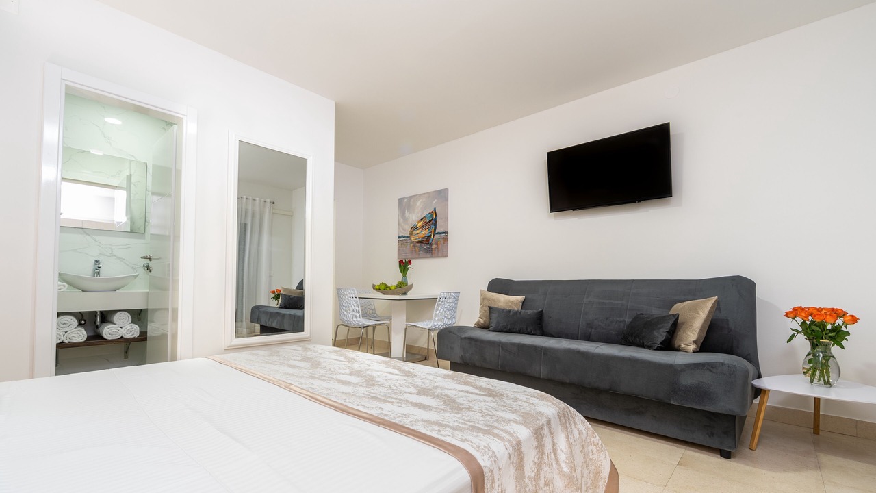 Photo of Bedroom in Brela