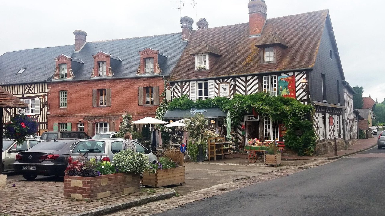 Photo of Others in Fontaine-Etoupefour