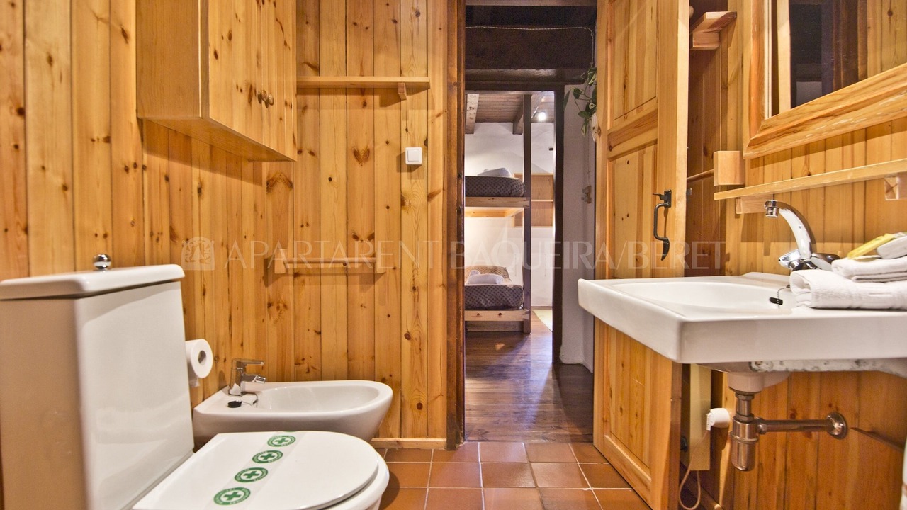 Photo of Bathroom in Beret